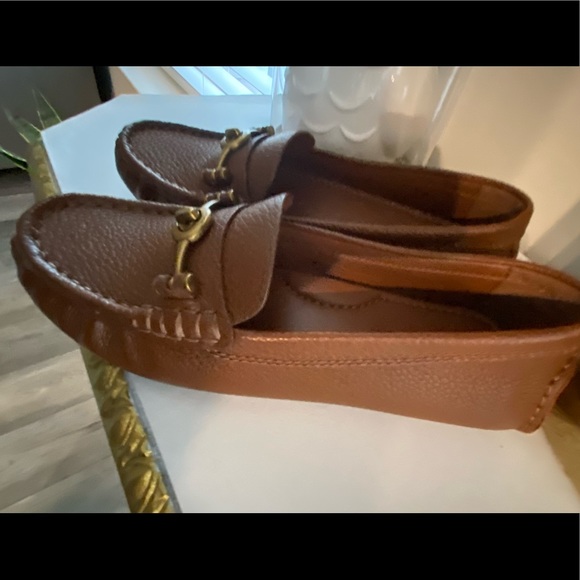 COACH MOCCASIN LOAFERS. - Picture 8 of 14